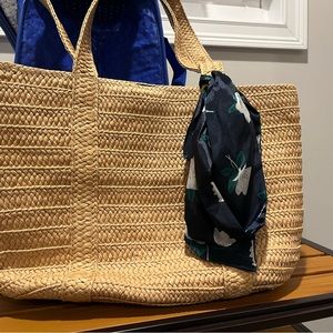 Woven tote with scarf